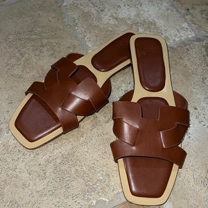Women’s sandals